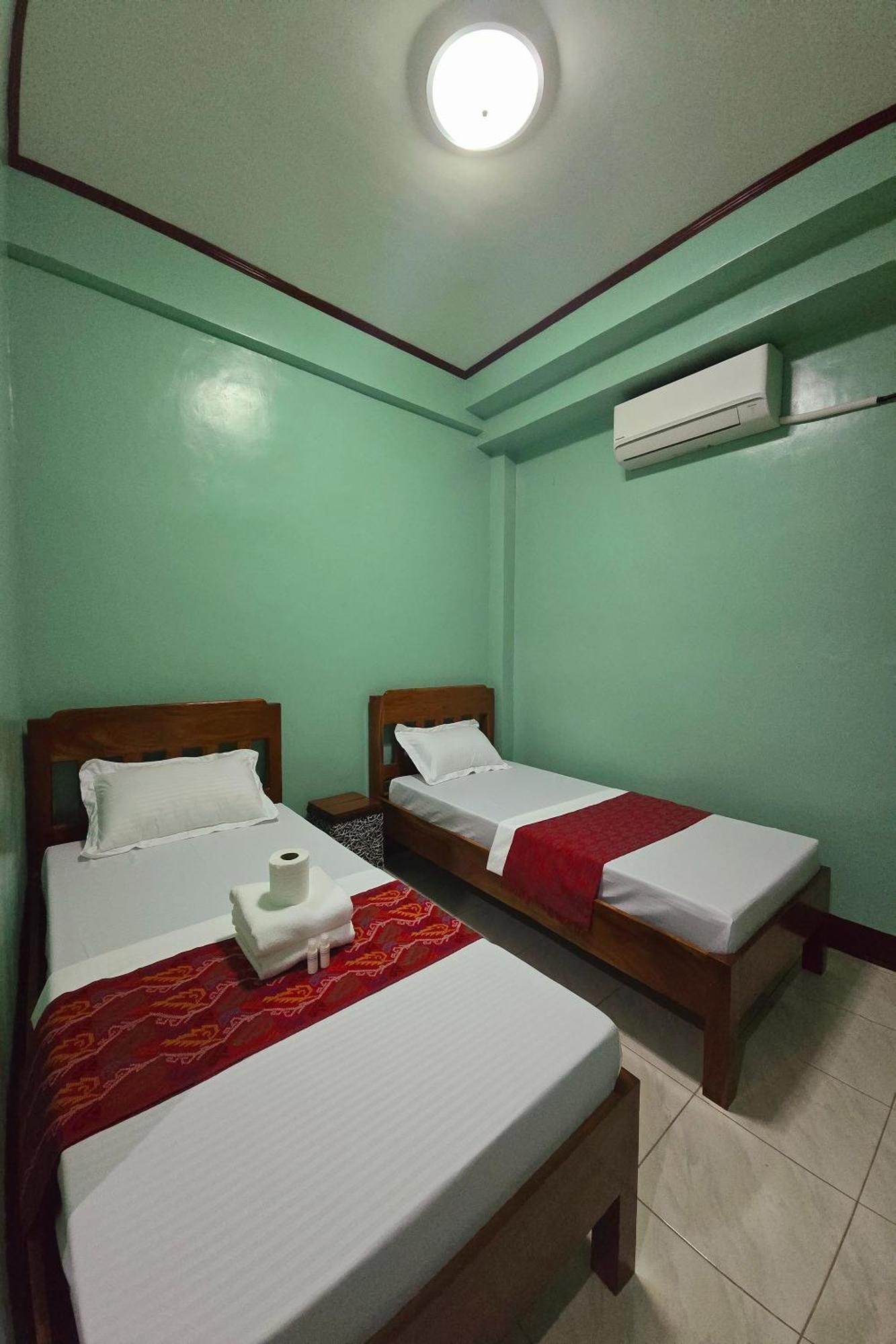 Nober Pension House City Center Puerto Princesa Exterior photo